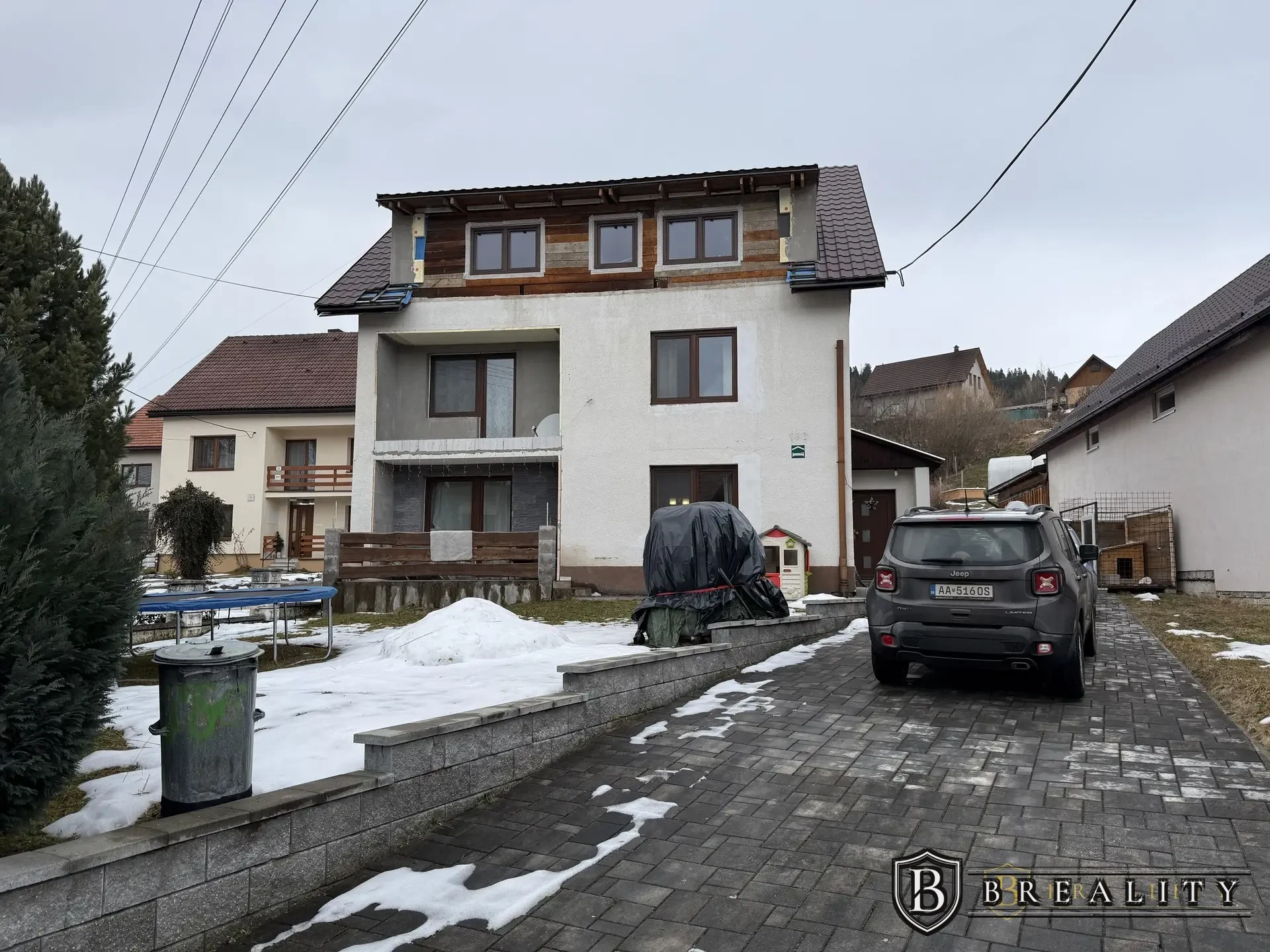 3-podlažný rodinný dom po rekonštrukcii – Habovka, Blatná dolina