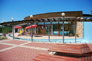 Hotel FLÓRA – kúpeľný hotel s wellness v Dudinciach