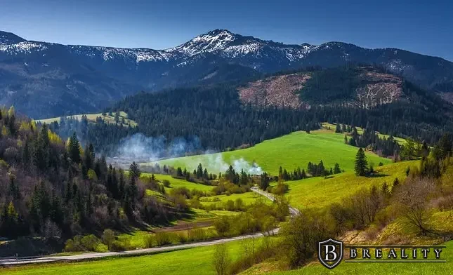 INVESTIČNÉ POZEMKY NA PREDAJ – ZUBEREC