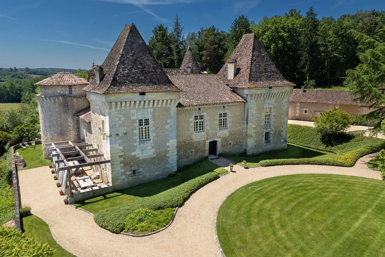 Na predaj luxusné historické Château v juhozápadnom Francúzsku