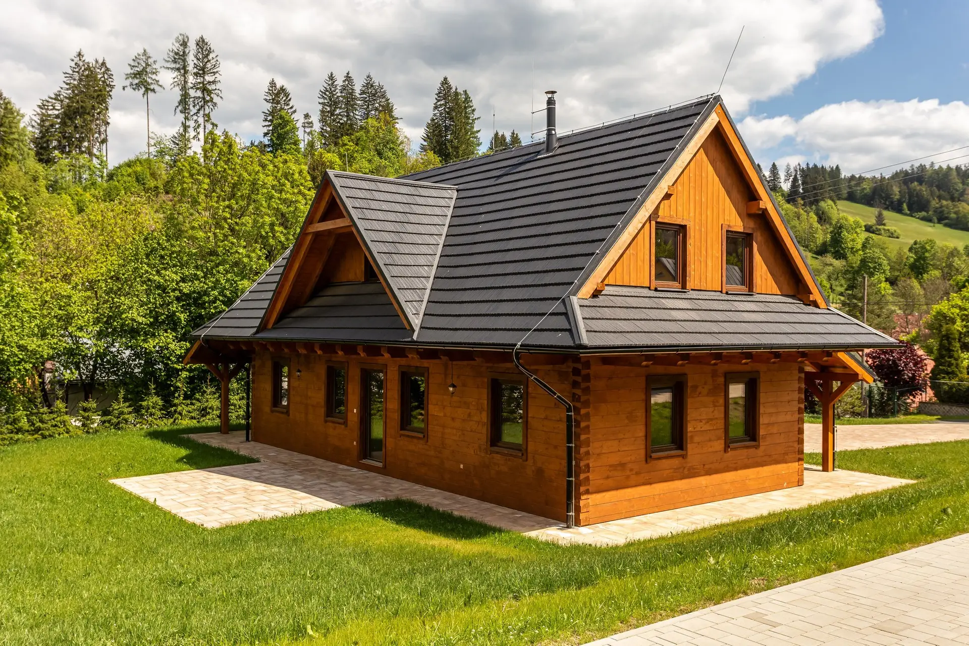 Novostavba luxusnej zrubovej chalupy – Nový Hrozenkov, Valašsko