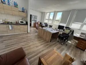 Polyfunkčný objekt vhodný na výrobu a sklady