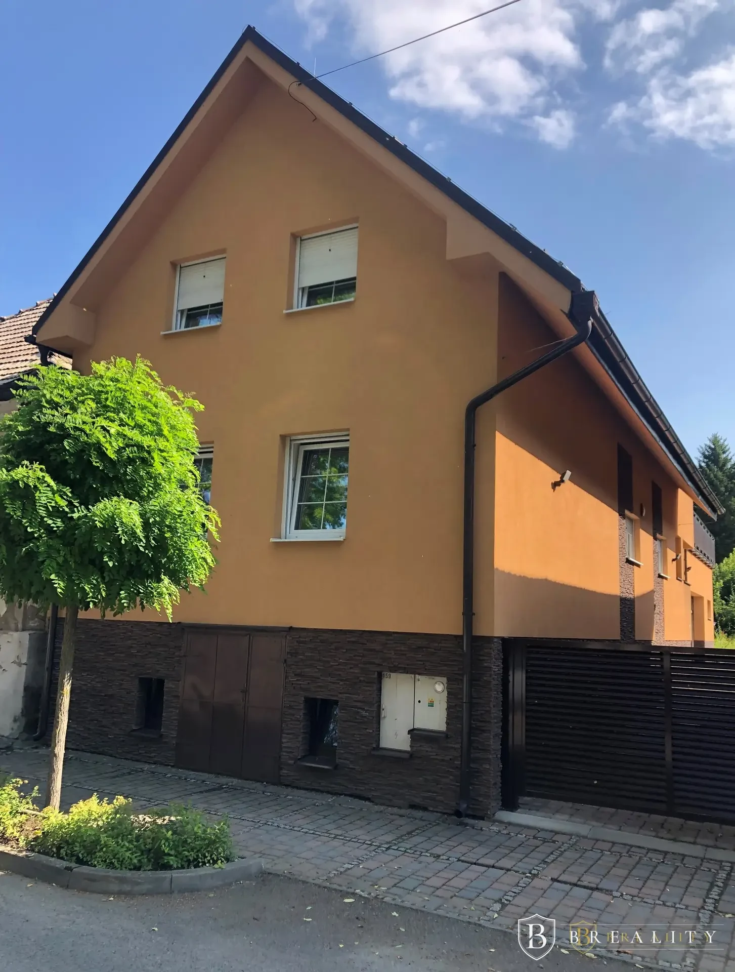 Predám luxusný dom v centre Tvrdošína
