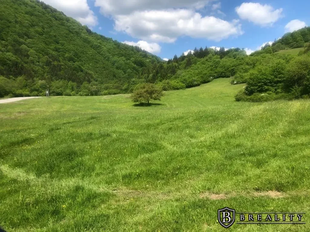 Predám pozemok 34631 m2