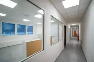 Prenájom modernej výrobno-skladovej haly 5 000 m² – Vlkanová (BB)