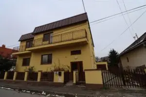 Rodinný dvojpodlažný dom na predaj – Bytča, Zámocká 122