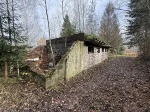Stavebný pozemok s troma chatami – Dierová, Kráľovany