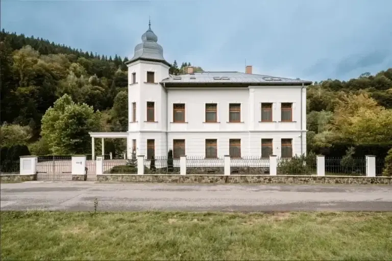 Vila Andrássy, Podbrezová