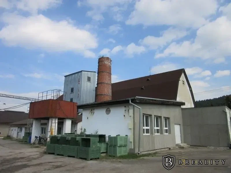 Výrobný areál na spracovanie ovocia a na výrobu zdravej výživy obec Tuchyňa pri Ilave