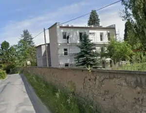 Zámok s parkom a 10 bytmi – 50 minút južne od Prahy