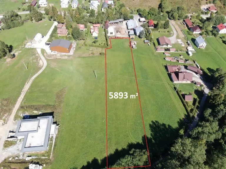 Stavebný pozemok v Zázrivej – časť Dolina | 5 893 m²